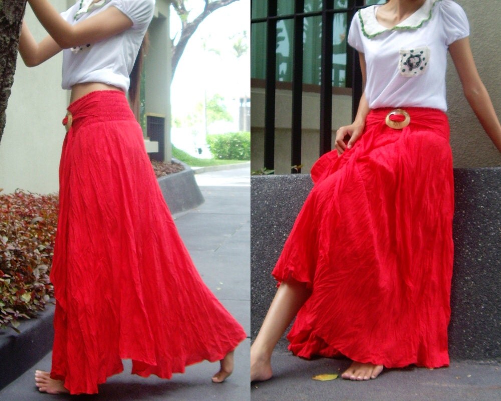 Red Long Skirt Cotton Mix to Coconut Shell with 3 by SeasonChange