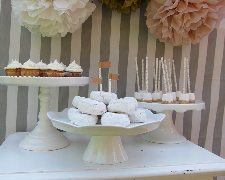 Tissue paper pom poms baby shower decorations by PaperwhiteDesigns