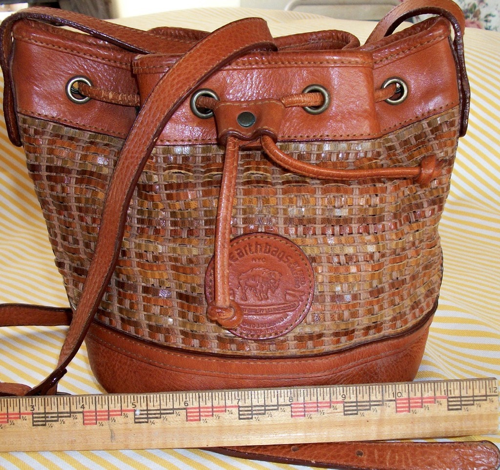 Vintage Earthbags NYC drawstring purse leather