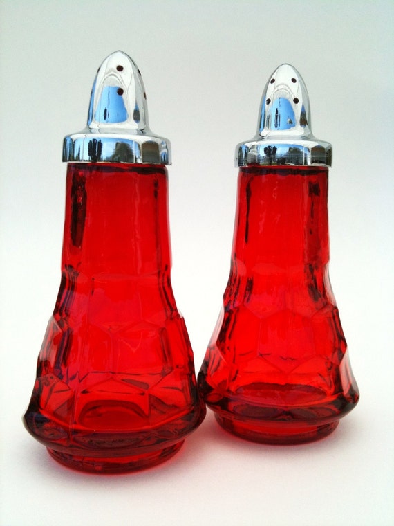 Vintage Red Glass Salt & Pepper Shakers. Fenton Art Style