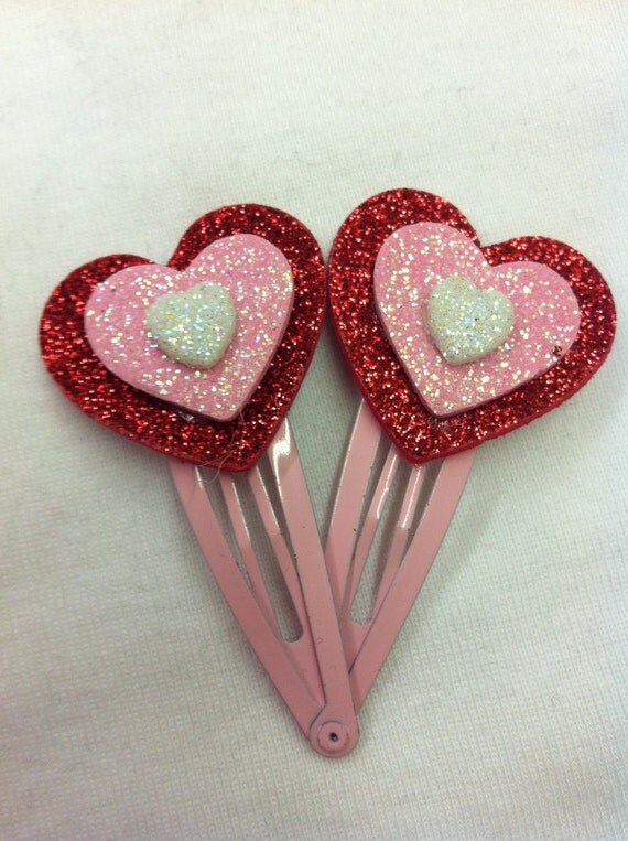 Items similar to Heart Hair Clip on Etsy