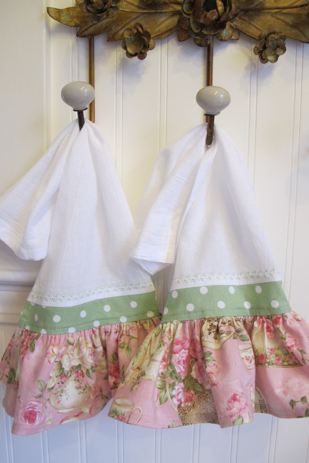 Ruffled Kitchen Hand Towel Set