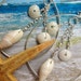 Nalu Uakea Puka Shell Hoops (White mist wave)