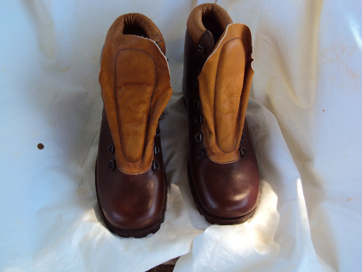 Vintage never worn Clarks craftmaster shoes hiking shoes mens