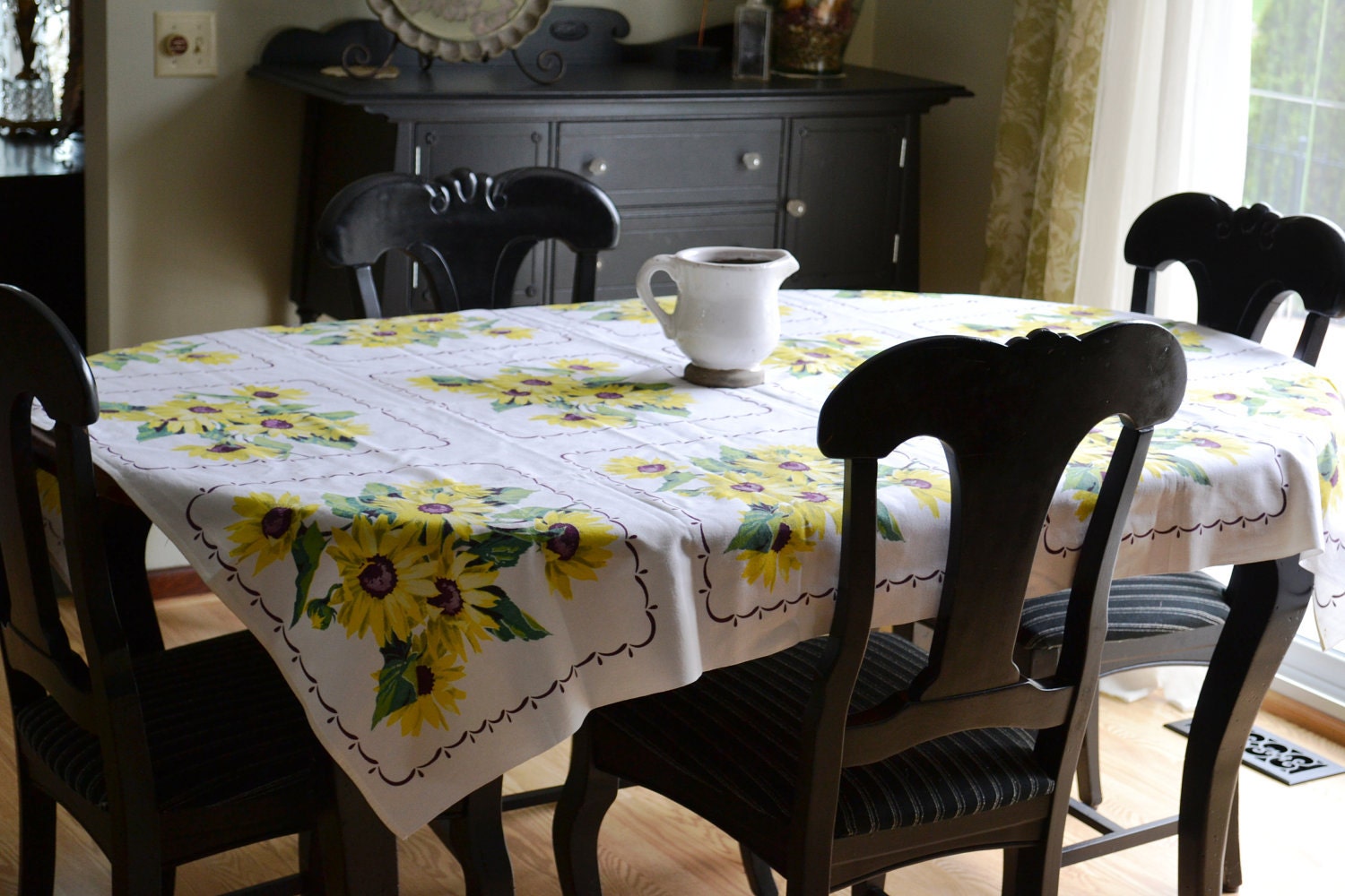 Retro Vintage Sunflower Tablecloth Cottage Country Yellow