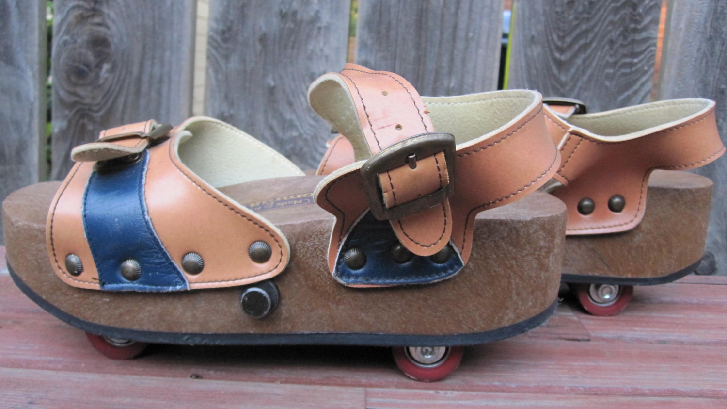 Fabulous Vintage 70s Platform Sandals/Roller Skates Size:8