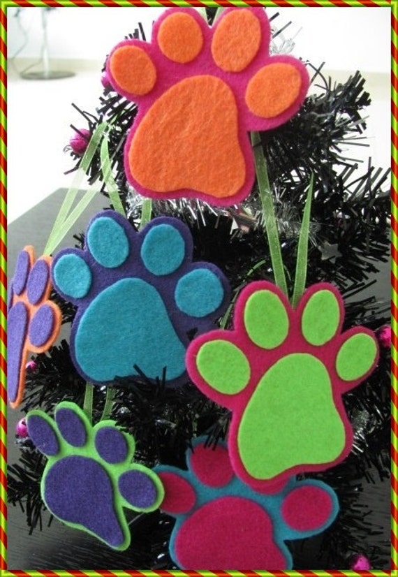 Free Free Paw Print Christmas Tree Svg 121 SVG PNG EPS DXF File