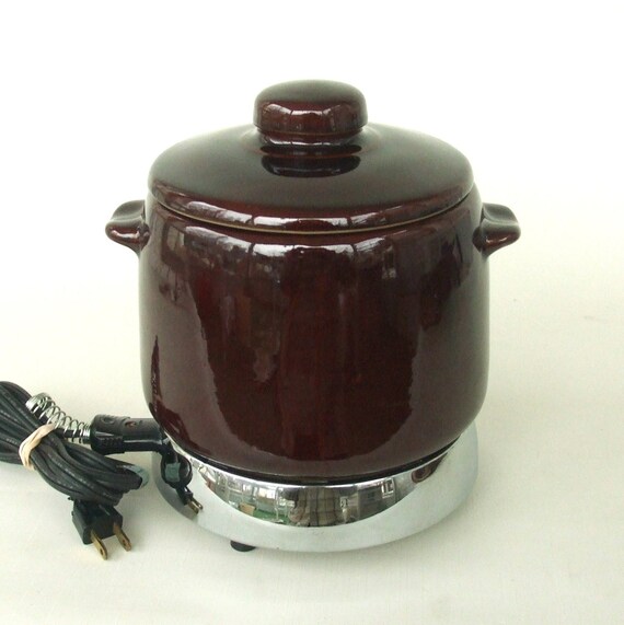 West Bend Bean Pot Slow Cooker / Fondue Valentine Dinner