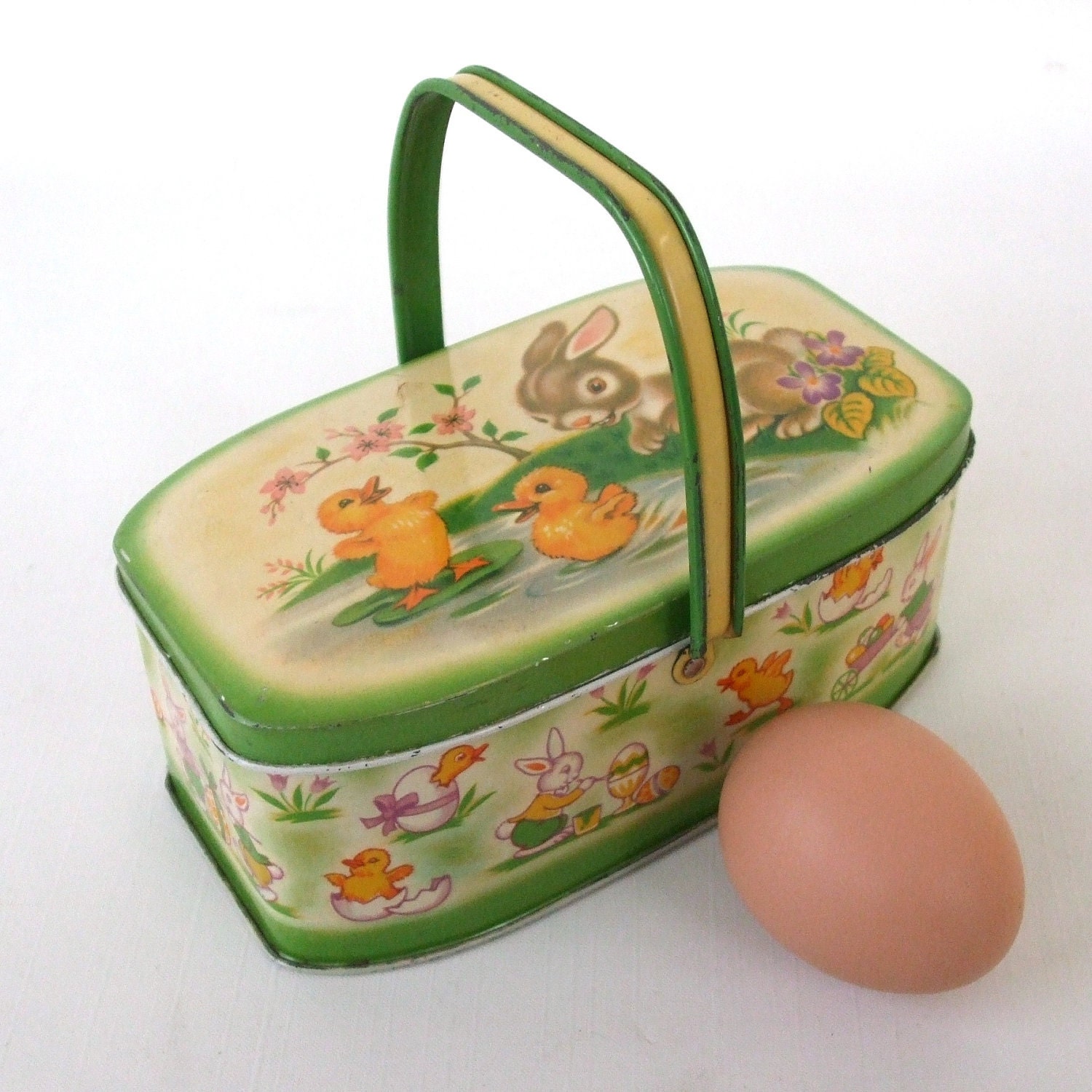 Vintage Tin Handle Easter Bunny Metal Box Company M B Co 1952