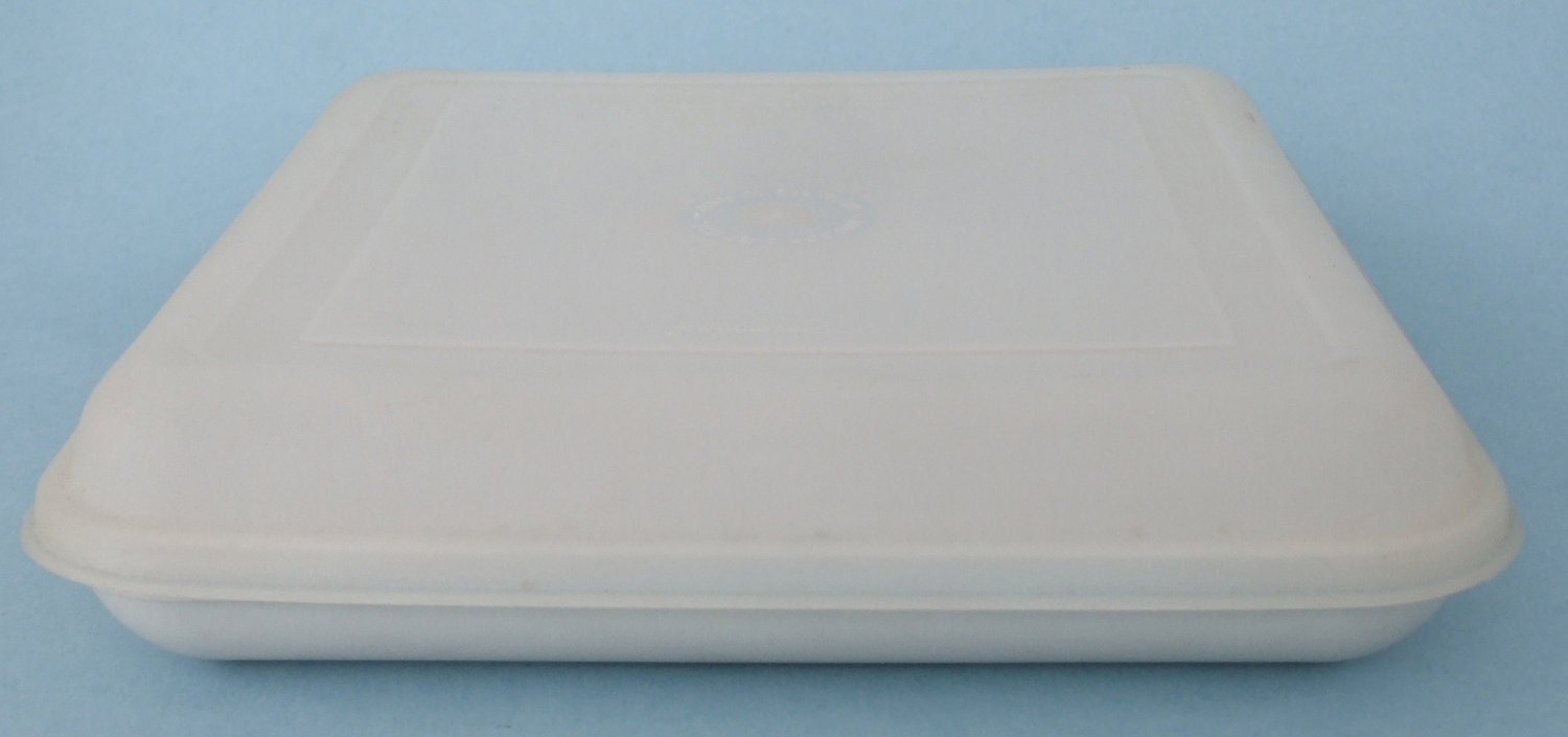 Tupperware Ultra 21 Microwave & OvenSafe Divided Plate / Lid