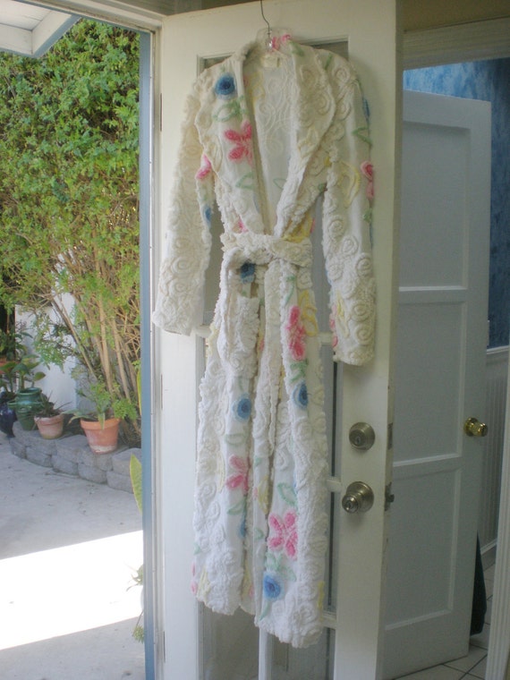 Vintage Chenille Flower Robe Petite