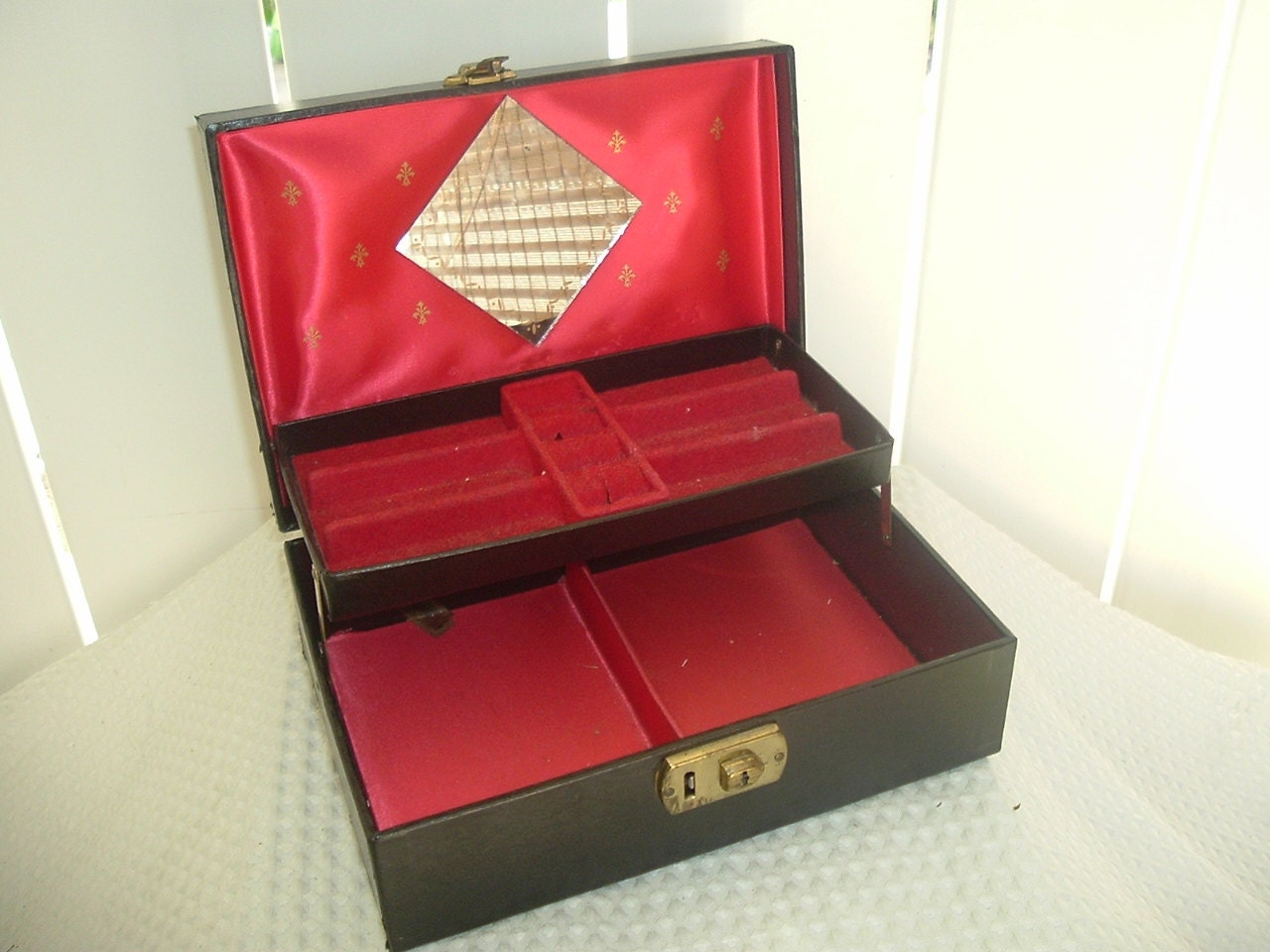 Vintage Jewelry Box with Mirror Haute Juice
