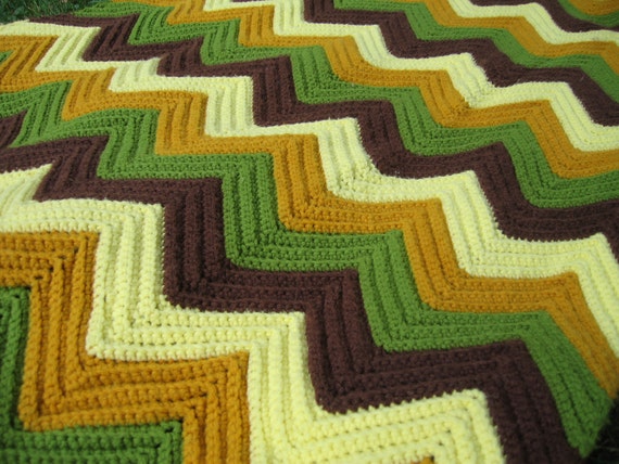 Vintage Crochet Afghan Blanket Zig-Zag Pattern Green Brown