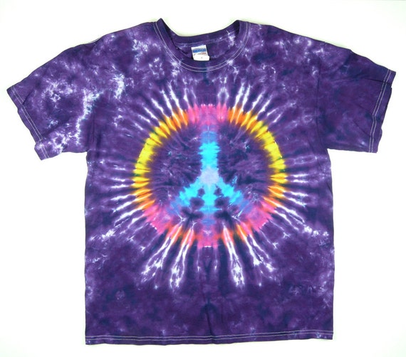 tie dye an already colored shirt