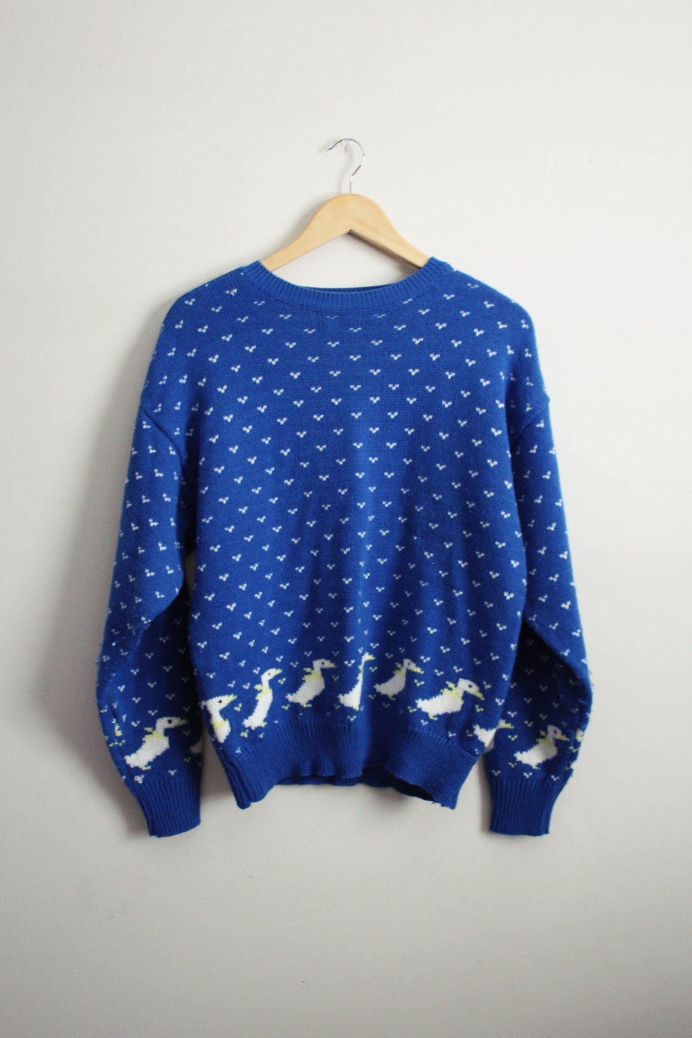 Vintage 80s Ducks in the sky Chunky knit Sweater. Size L/XL
