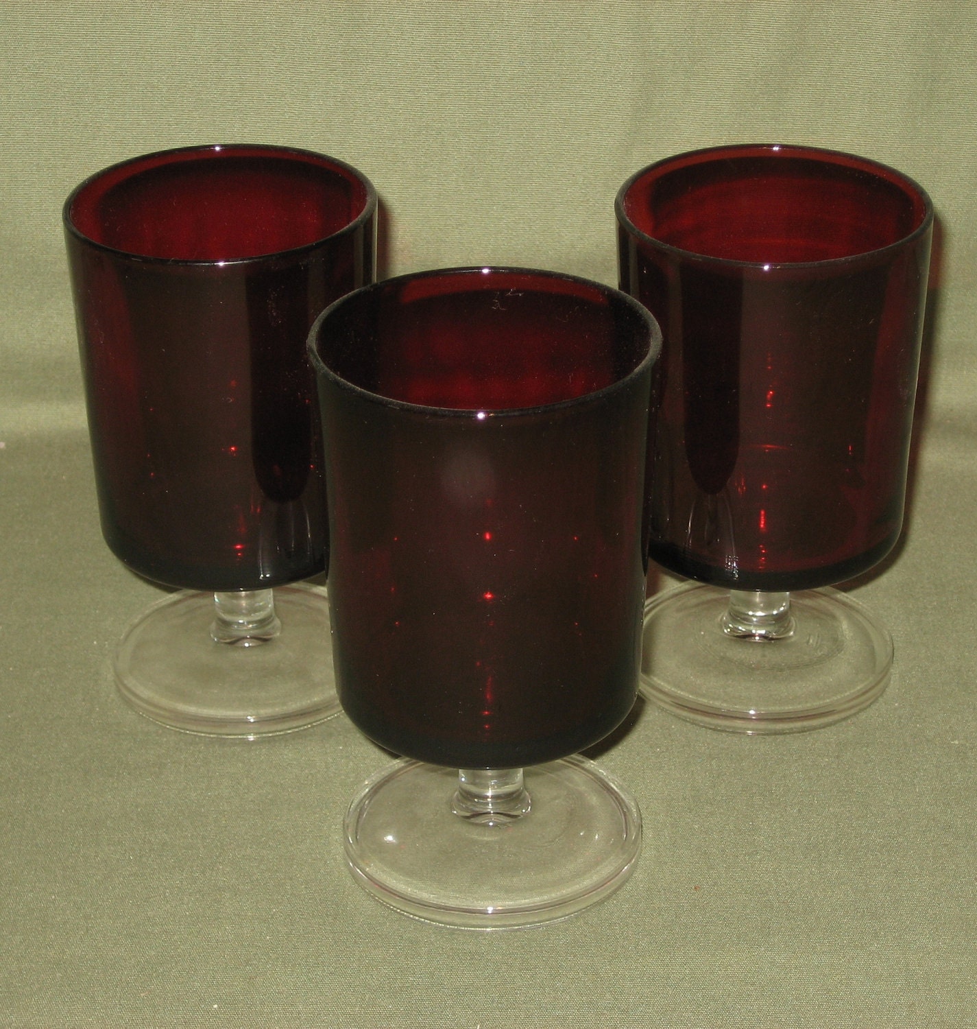 Arcoroc Ruby Red France Footed Wine Water Glasses Set