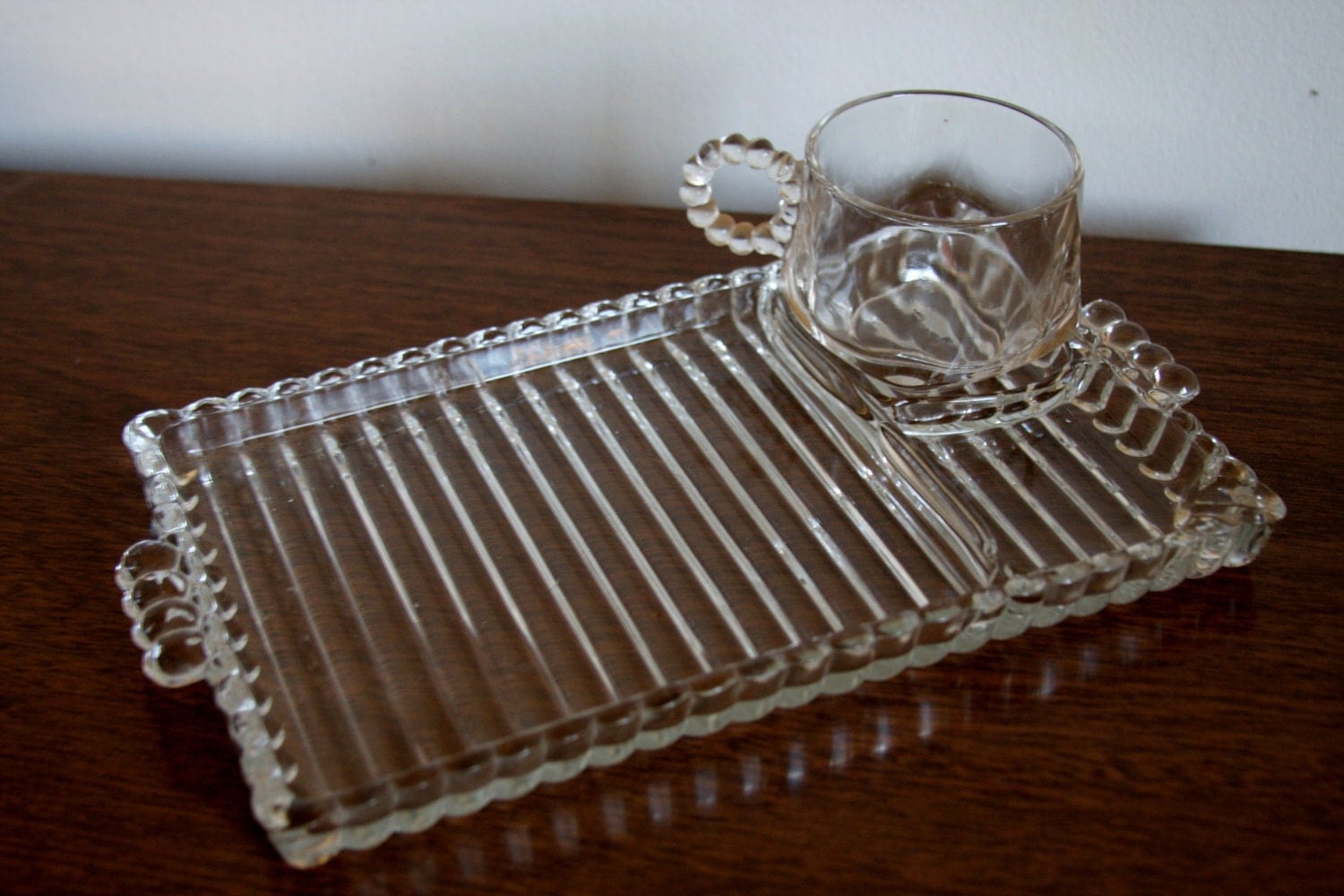 Vintage Glass Serving Trays and Cups set of 4 1960s Anchor