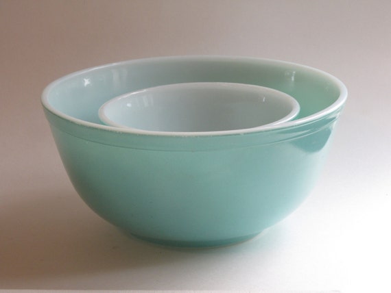 Where can you purchase turquoise pyrex?