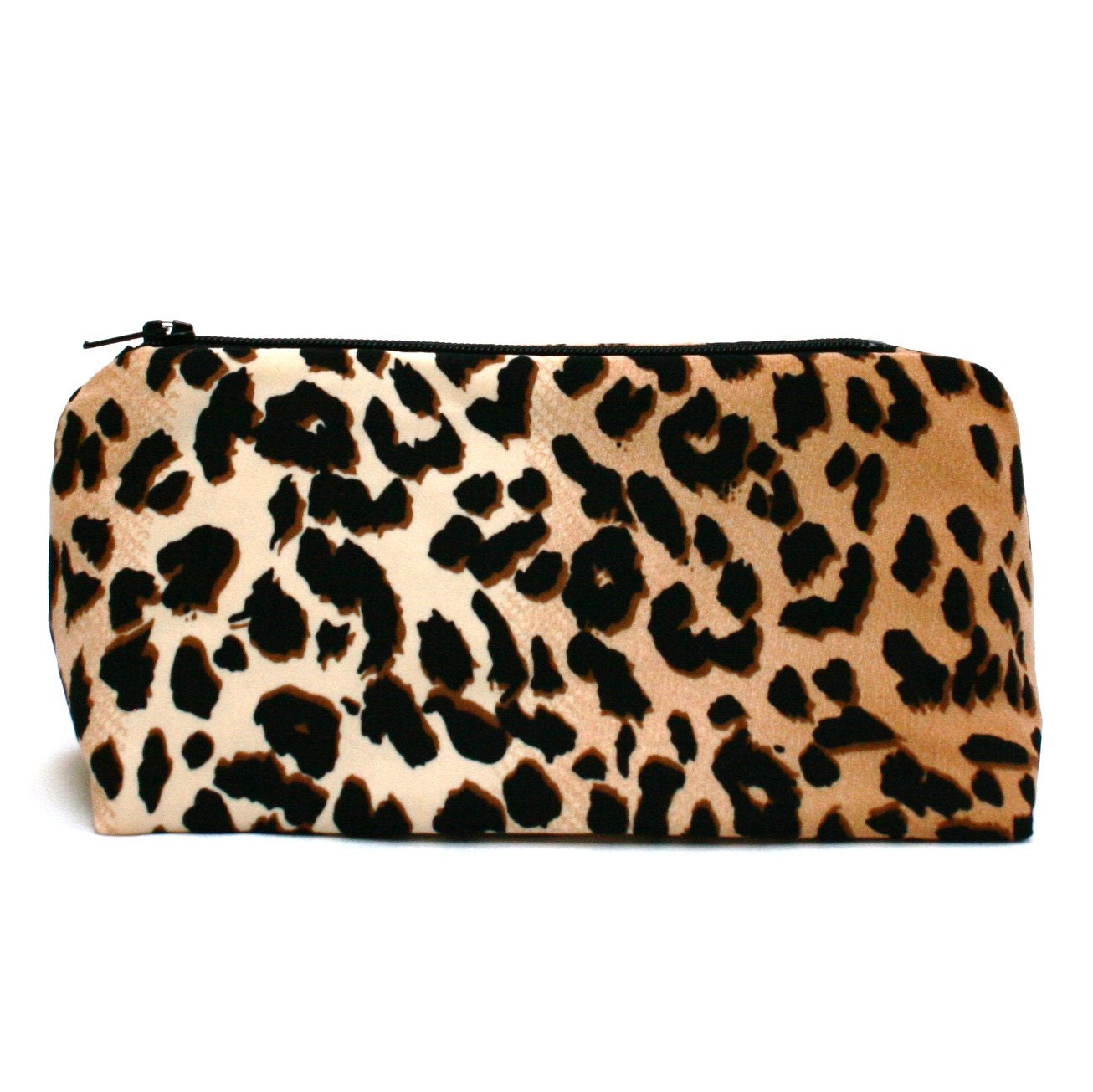 Bridesmaid Gift in Leopard Print Cosmetic Case / by JordaniSarreal