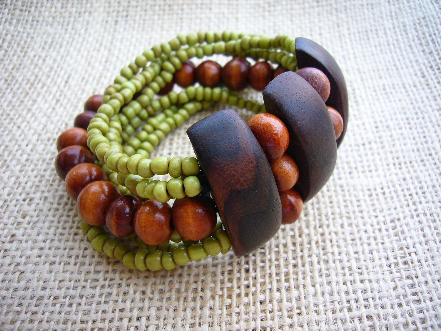 bracelet of wood and glass pearls