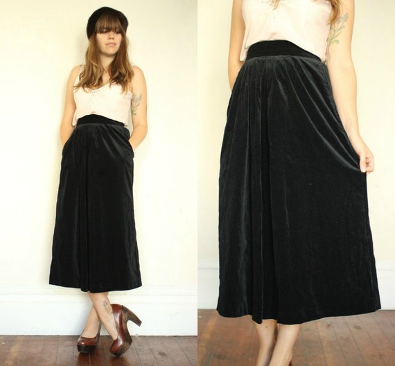 dead stock black velvet maxi skirt M