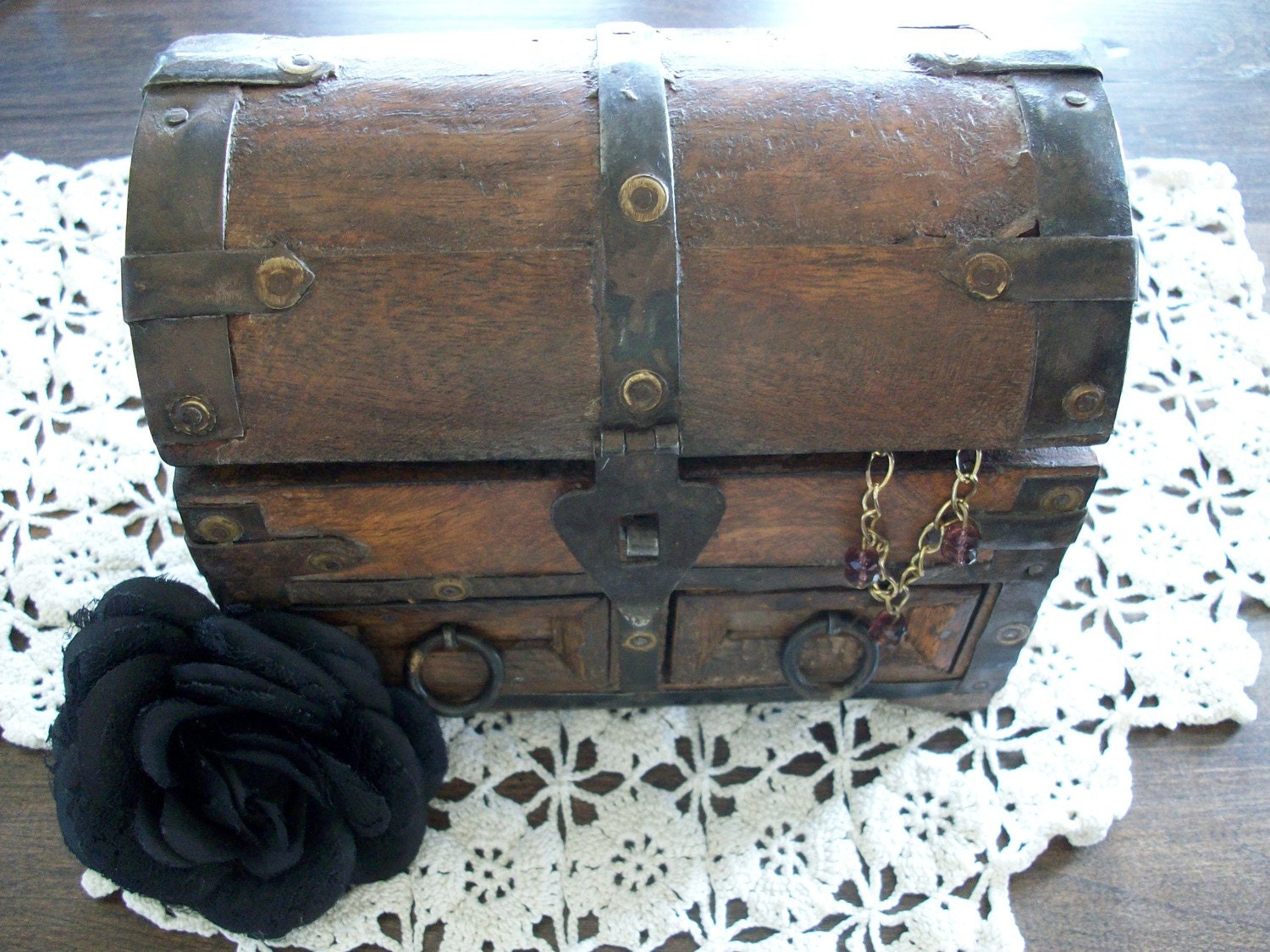 Antique wood treasure chest jewelry box