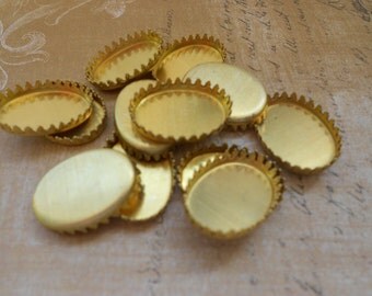 Vintage Raw Brass 18x13mm Crown Edge Settings 12 Pcs.