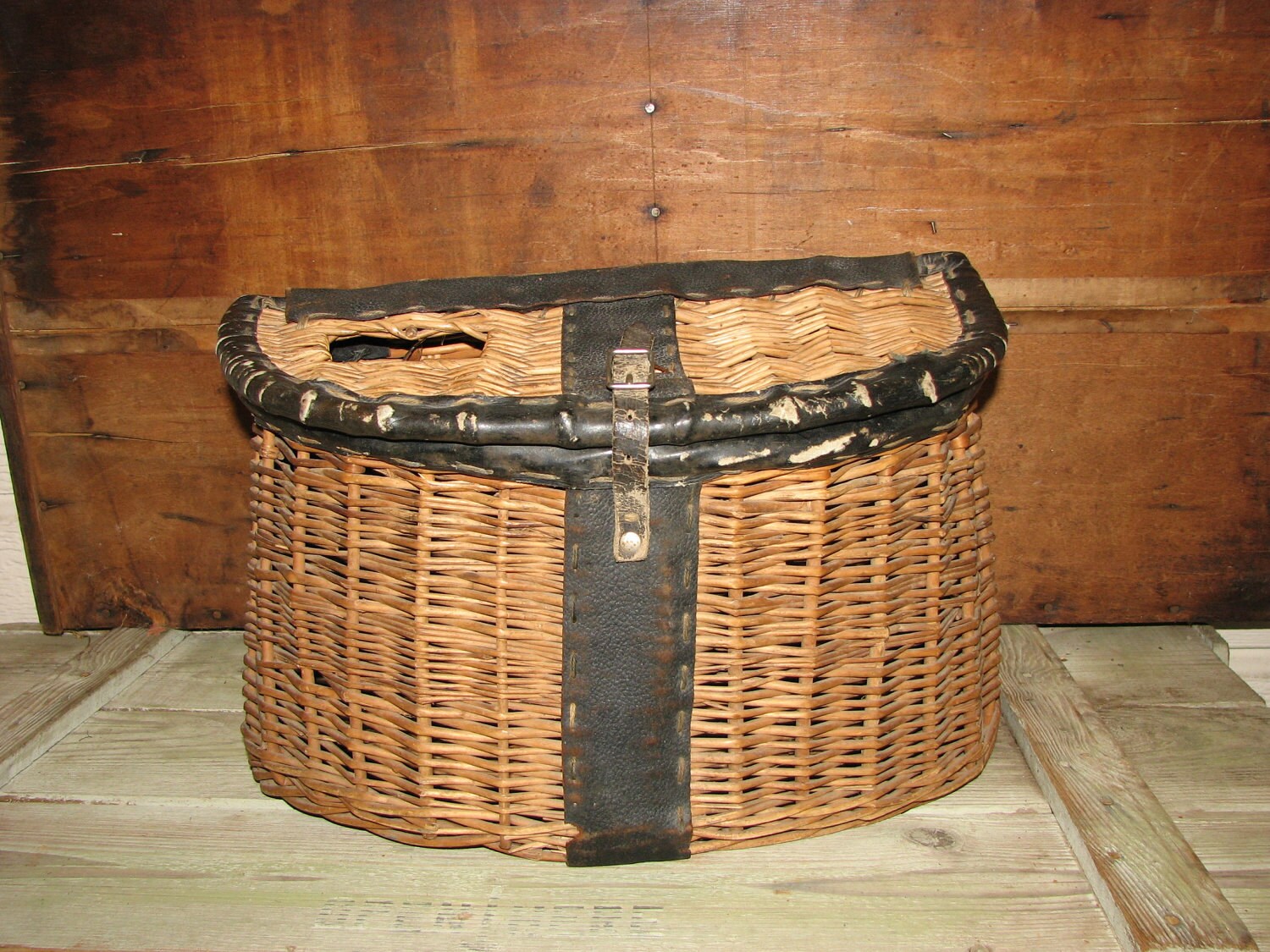 Antique Primitive Fishing Creel Basket Willow by thelongacreflea