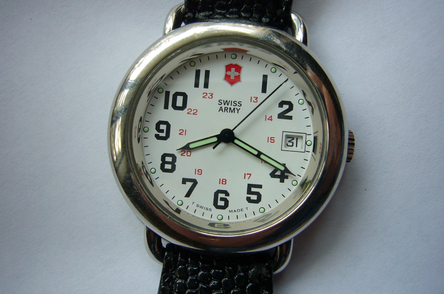 Swiss Army Vintage Early Officer's Men's Wrist Watch by Watchchas