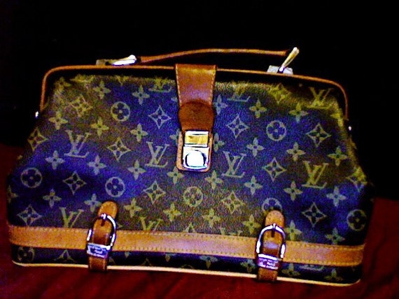 Vintage Louis Vuitton doctor bag
