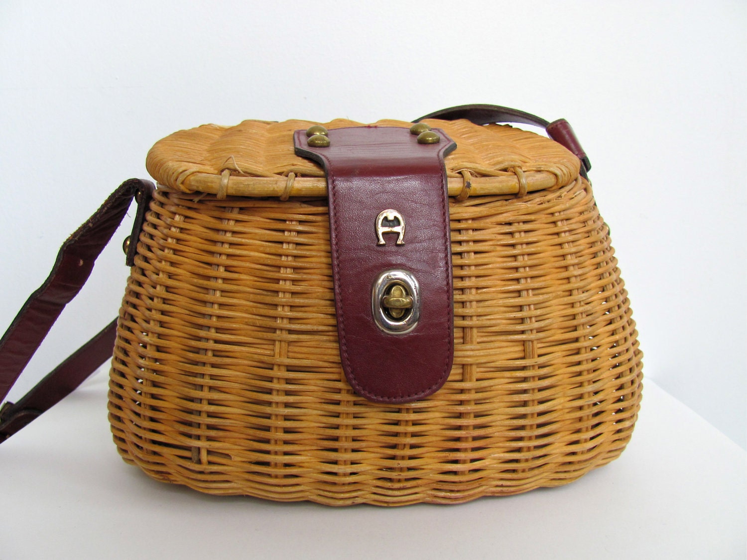 vintage ETTIENE AIGNER fishing basket purse