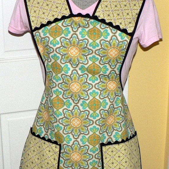 Vintage Inspired Pullover Apron Celery Paisley by LauriesGiftsBiz