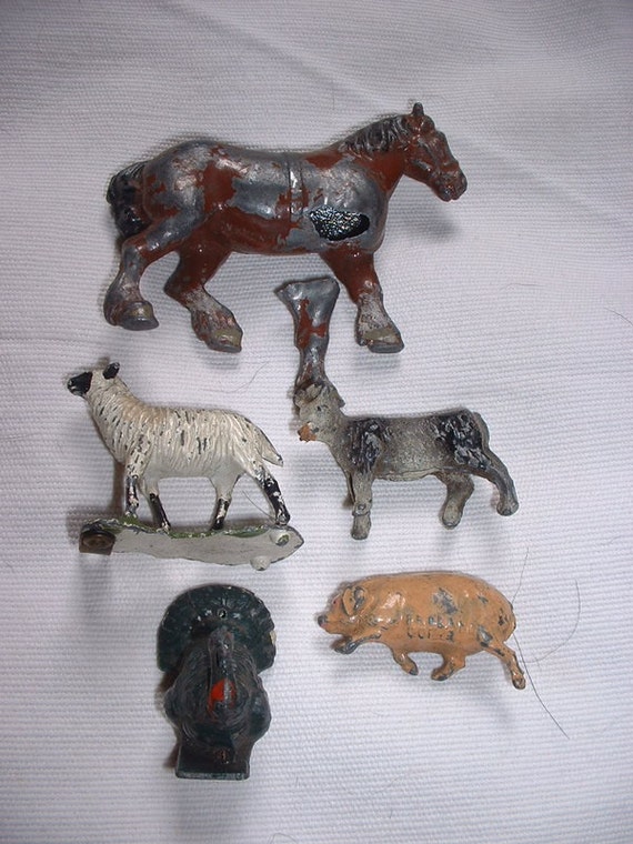 5 vintage lead toy farm animals
