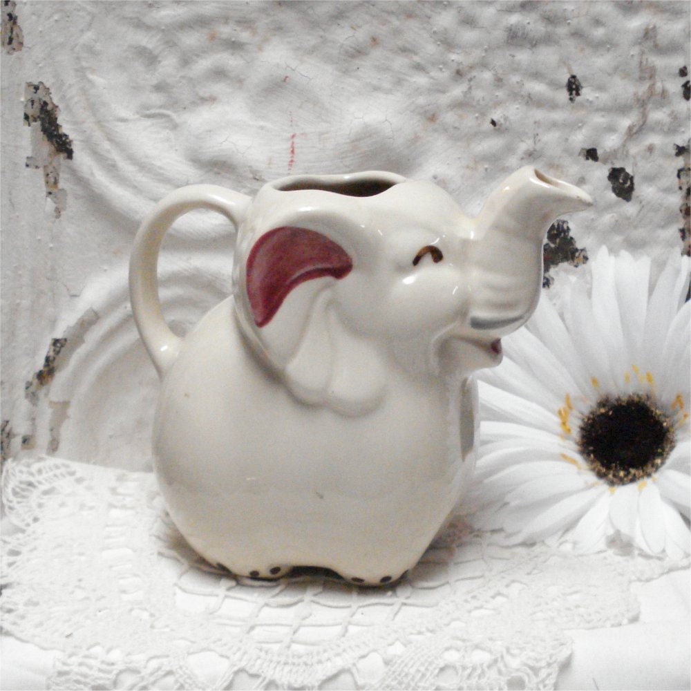 4 3/4 Shawnee Elephant Creamer Pitcher by LovnVintageLaura on Etsy