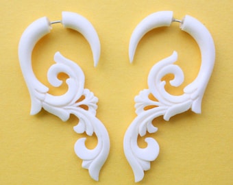 HANYA Floral Curls - Hand Carved Fake Gauge Earrings - Natural White Bone