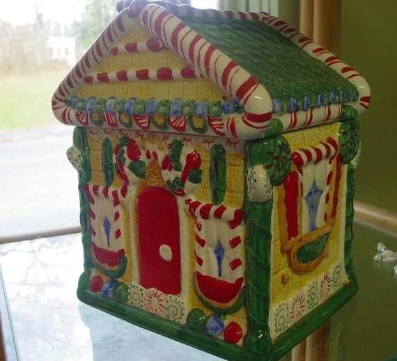Vintage Christmas Gingerbread House Cookie Jar