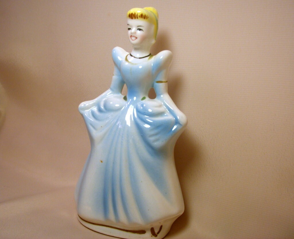 1960 cinderella figurine