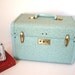Samsonite Streamlite Train Case Blue Confetti with key