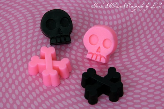 10 SKULL SOAP FAVORS (soaps only) - Punk Princess Inspired Birthday Party Favor, Halloween Party Favor or Baby & Bridal Shower Favor Il_570xn