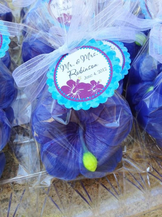 25 HIBISCUS SOAPS {Favors} - Spring Soap Favor, Birthday Party Favor, Wedding Favor, Luau Favor, Beach Party, Spring Shower, Handmade Soap Il_570xn