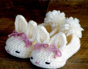 Crochet patterns baby booties Classic Year-Round Bunny House Slippers - Pattern number 204 Instant Download kc550