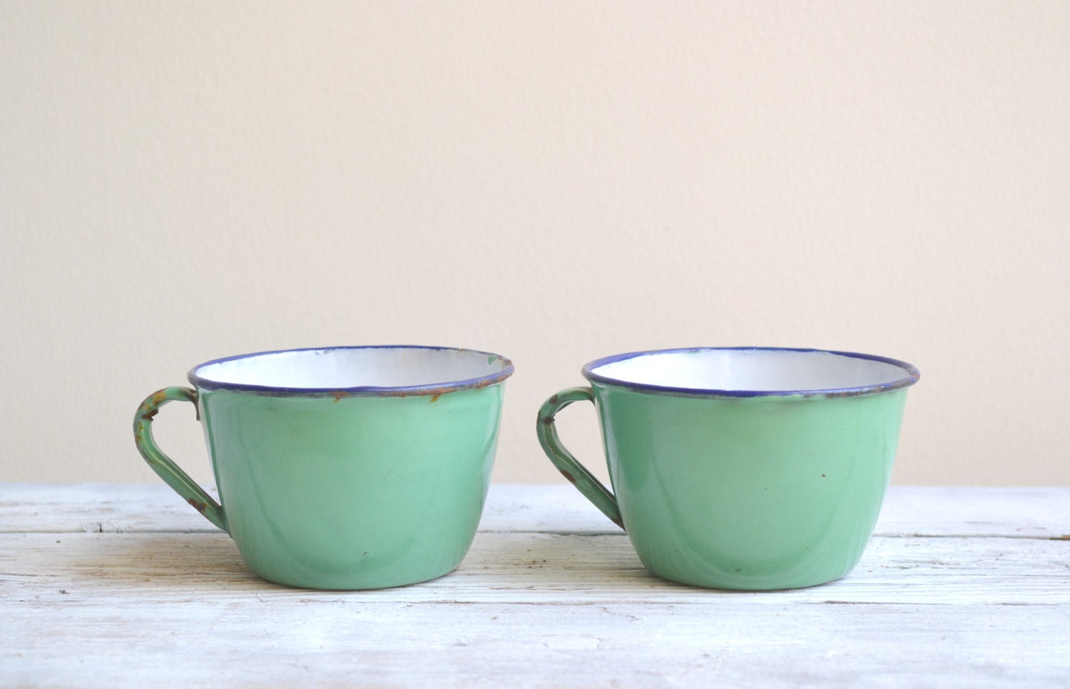 Green Vintage Enamel Cups