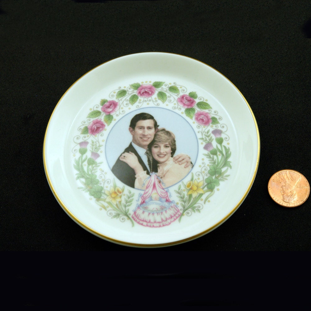 Commemorative Plate for Prince William's birth