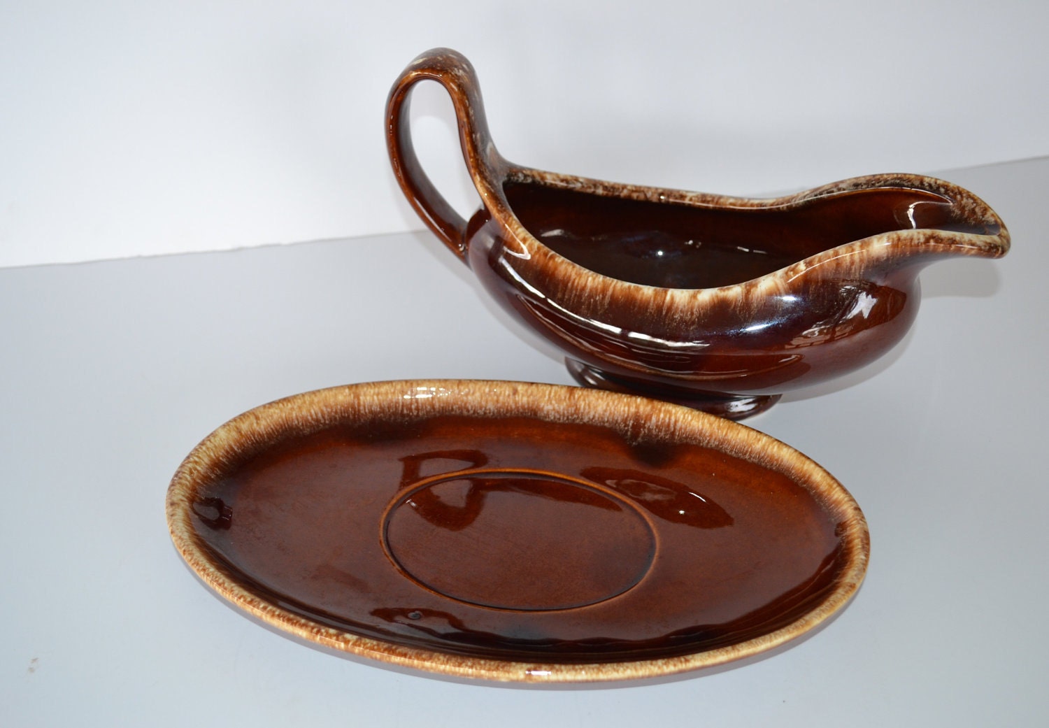 Hull Gravy Boat Hull Brown Drip Gravy Boat with Saucer