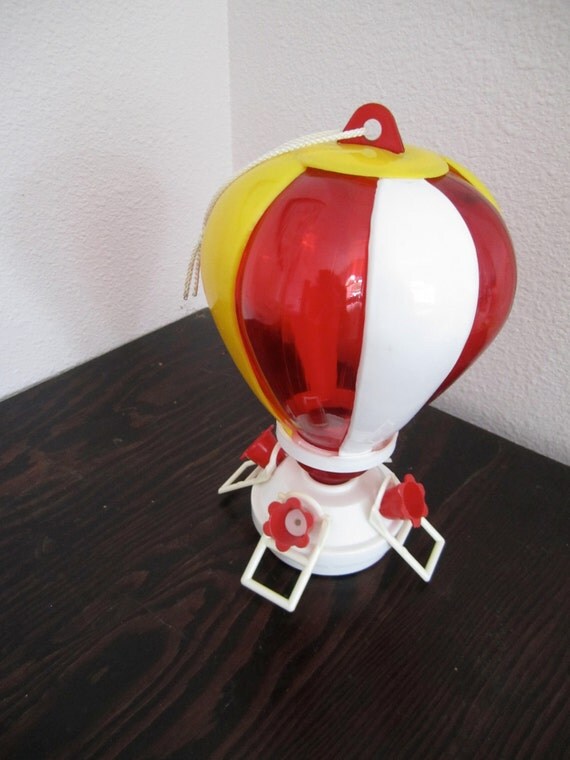 Hummingbird Feeder Hot Air Balloon Design