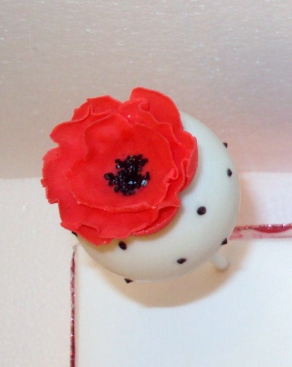 Items similar to Poppy Cake Pops on Etsy