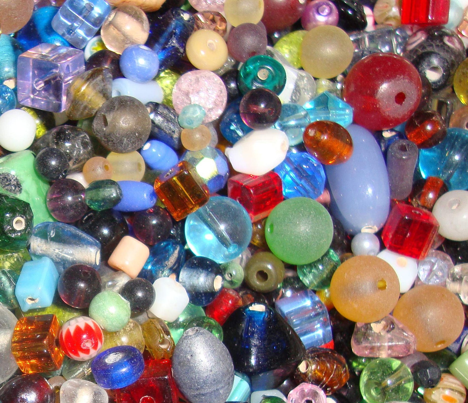 300 Nice Assorted Glass Bulk Beads