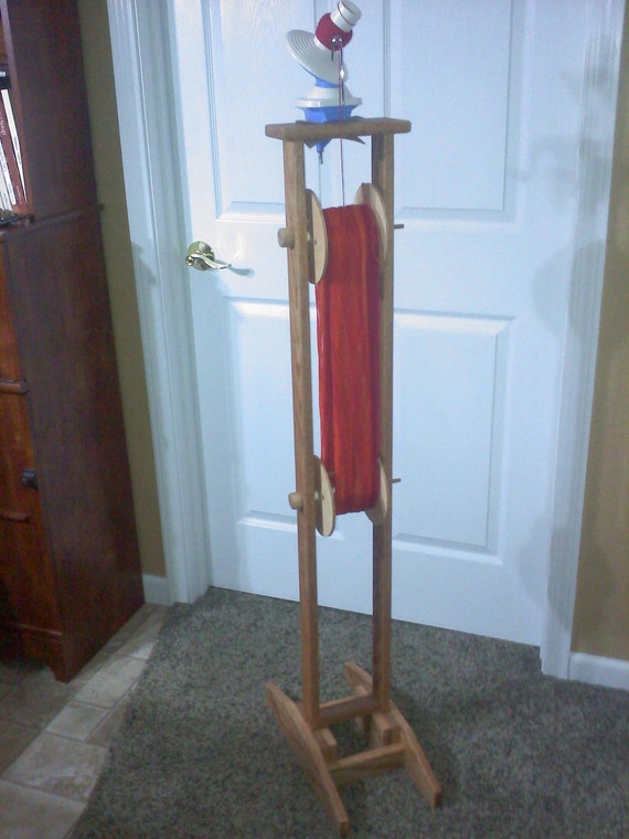 squirrel cage yarn swift of solid oak