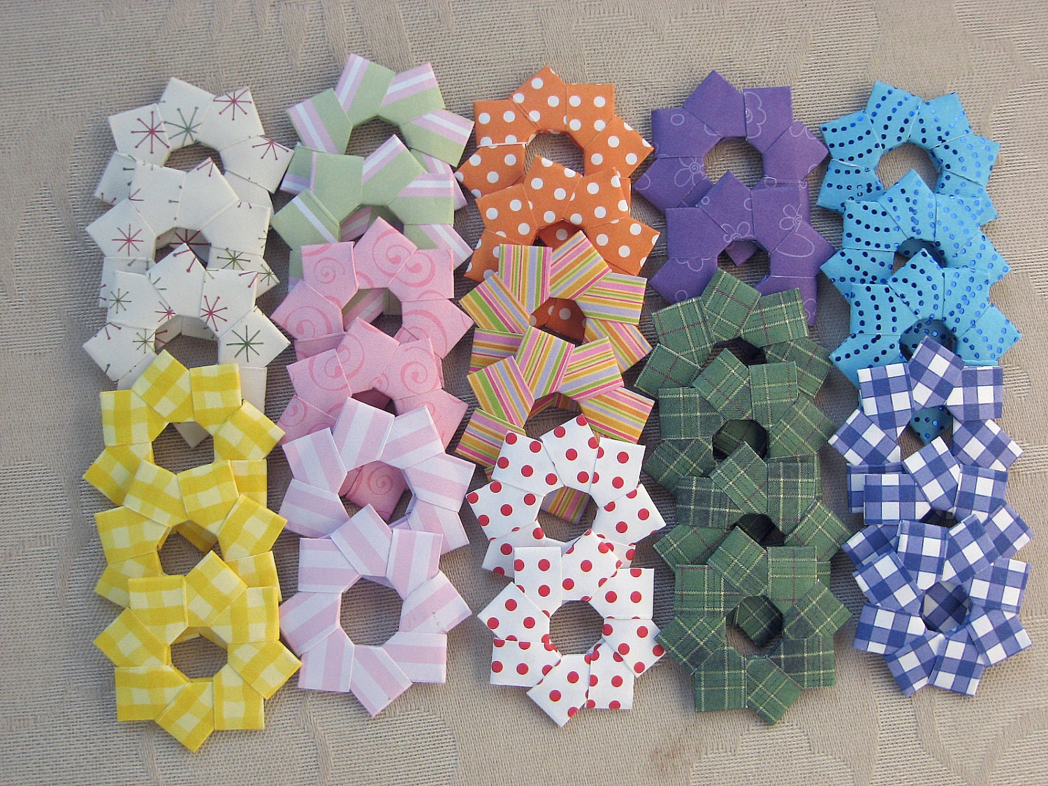 Mini Origami Wreath Christmas Tree Ornaments - 1.5" set of 10