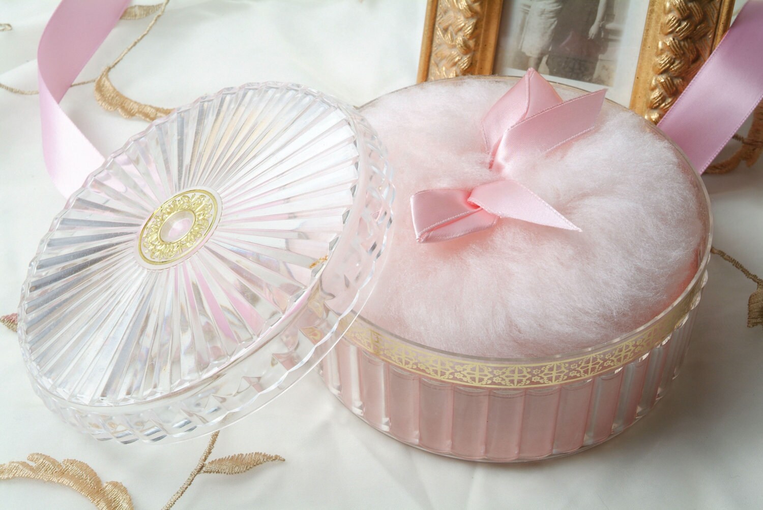 Chantilly Deluxe Dusting Powder SEALED